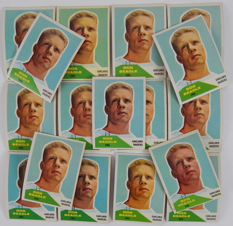 Football Cards - 1960 Fleer Football #132 Ron Beagle Lot of 17