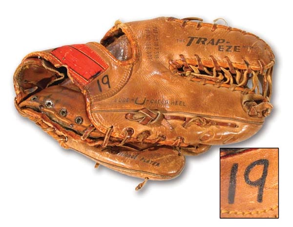 NY Yankees, Giants & Mets - 1950's Bob Turley Game Worn Glove