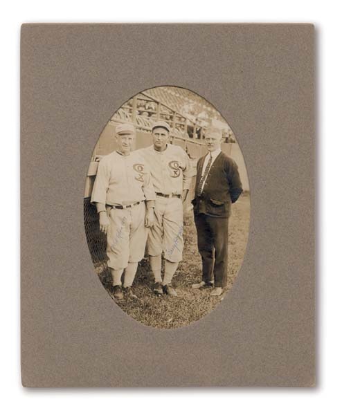 - 1921 Harry Hooper Signed Photograph with Kid Gleason (8x10" mounted)