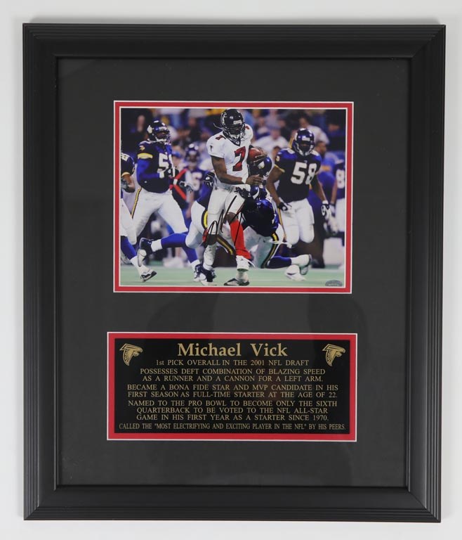 Football - Michael Vick Signed Framed Display