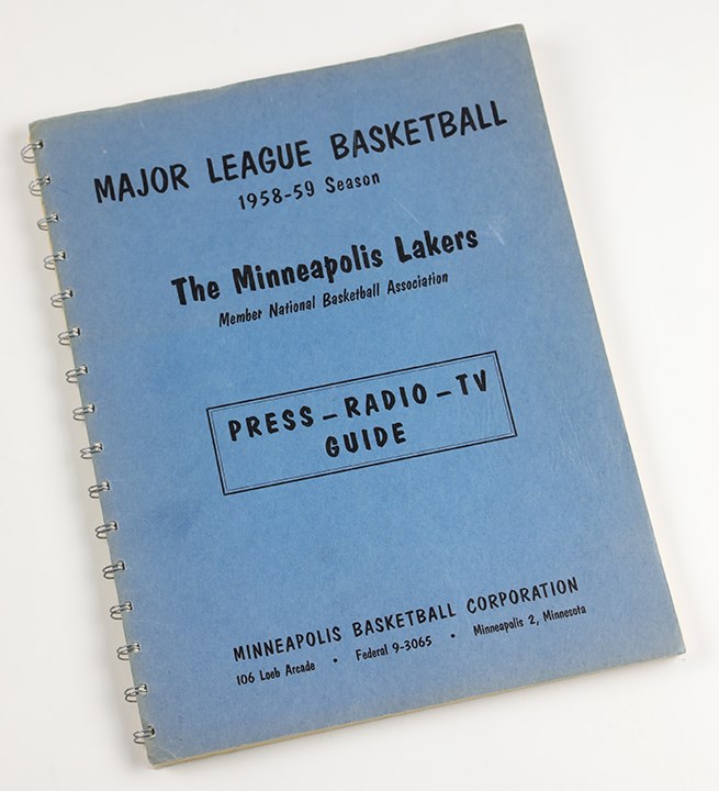 Basketball - 1958-59 Minneapolis Lakers Press Guide from Elgin Baylor's Rookie Season