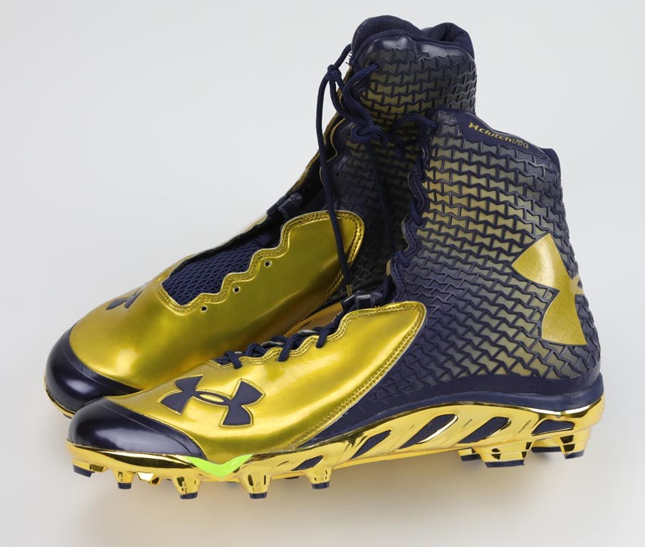 - 2014 Notre Dame Game Worn Cleats