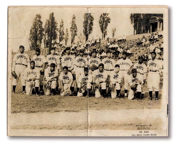 Baseball Photographs - 1930's Homestead Grays Photo with Buck Leonard