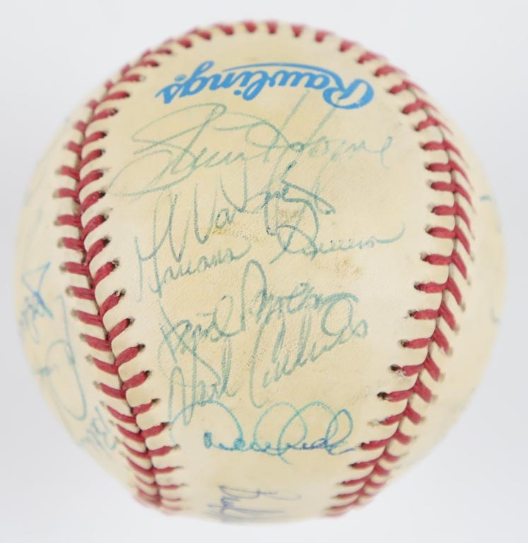 1995 New York Yankees Team Signed Baseball w/Rookie Derek Jeter