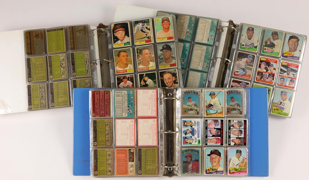 1954-76 Collection of Topps Baseball Cards (1000+)
