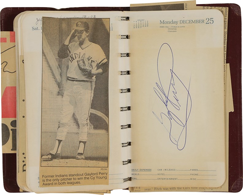 The In-Person Autographs Of Steve K - 1992 In-Person Autograph Datebook with Sports and Entertainment (110+ Sigs)
