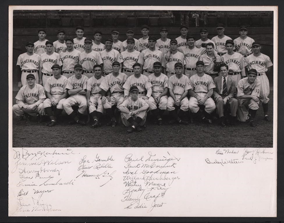 Pete Rose & Cincinnati Reds - 1939 National League Champion Cincinnati Reds Team Signed Photograph (PSA)