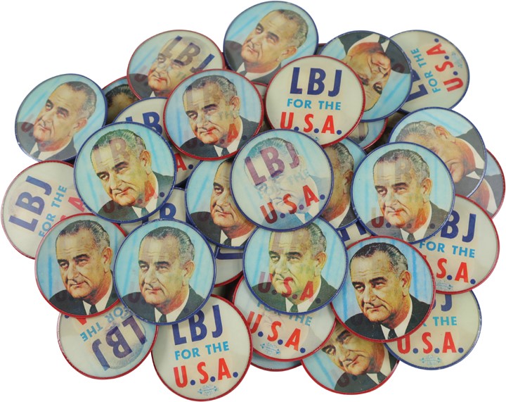 Hoard of 1964 Lyndon B. Johnson USA Presidential Flasher Buttons (3,100)