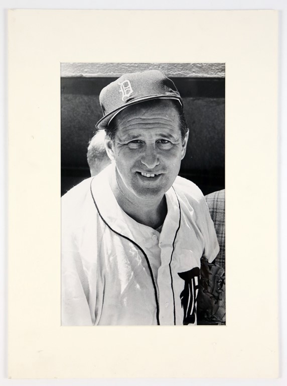 Baseball Memorabilia - 1963 Hank Greenberg Type 1 Photo