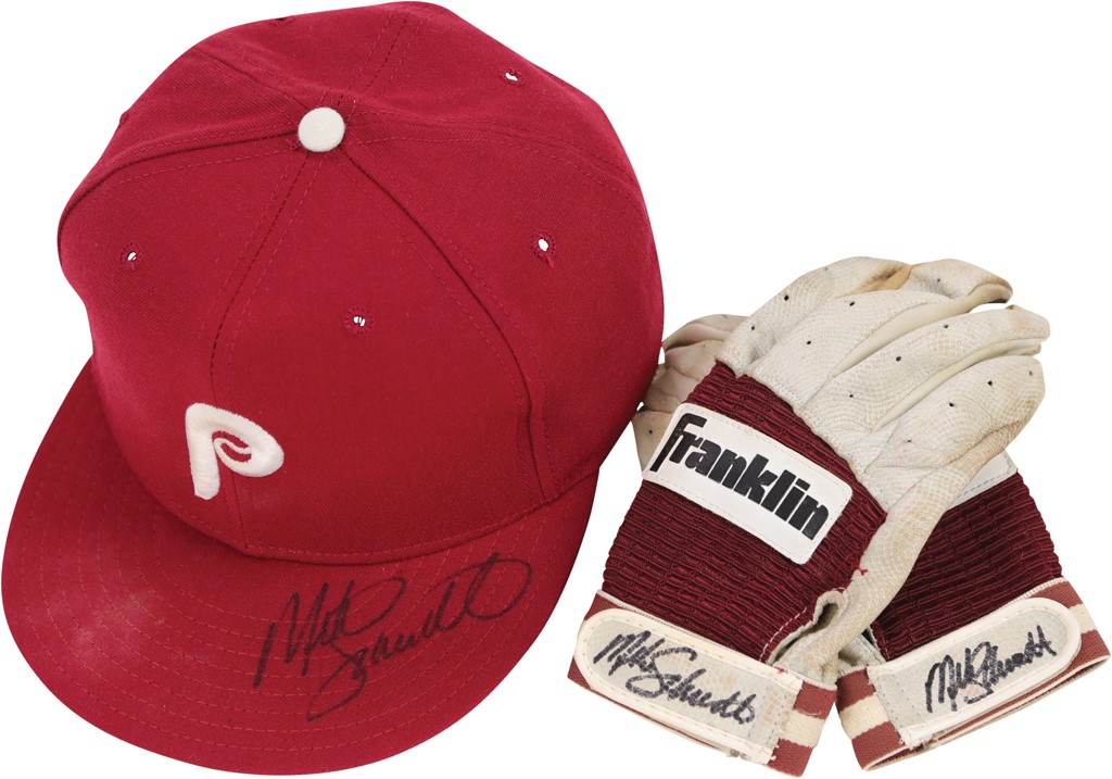 - Mike Schmidt Signed Game Worn Cap and Batting Gloves (PSA)