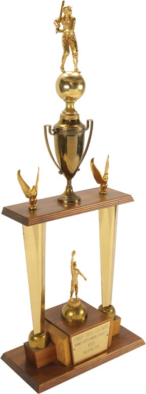 1959 Nellie Fox Outstanding Athlete Trophy (Fox LOA)