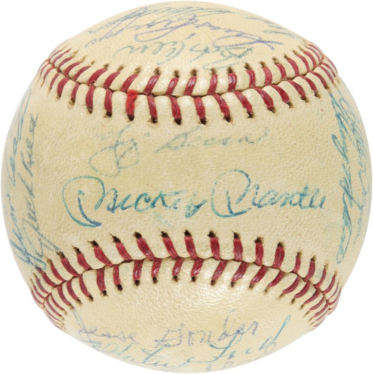 1961 World Champion New York Yankees Team-Signed Baseball - Zero Clubhouse! (PSA)