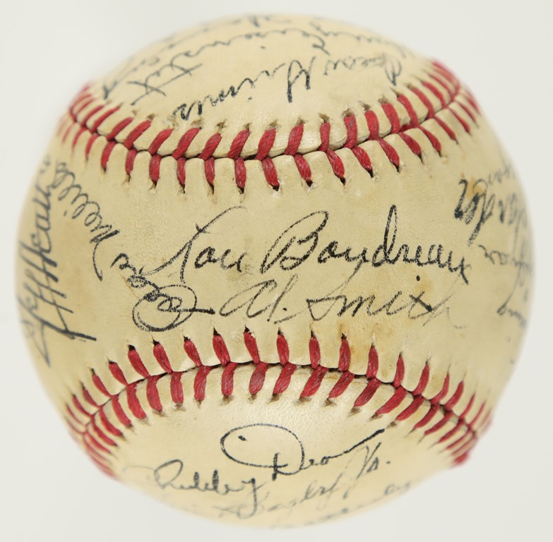 Cleveland Indians - 1942 Cleveland Indians Team Signed Baseball
