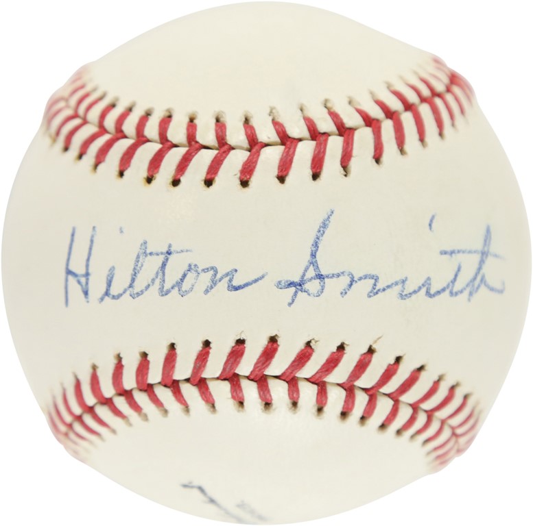 - High Grade Hilton Smith Single-Signed Baseball (PSA 8 Signature)