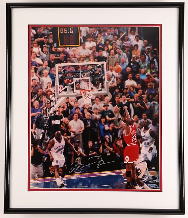 Basketball - 1998 Michael Jordan NBA Finals "Last Shot" Signed Photograph - LE 4 of 123 (UDA)