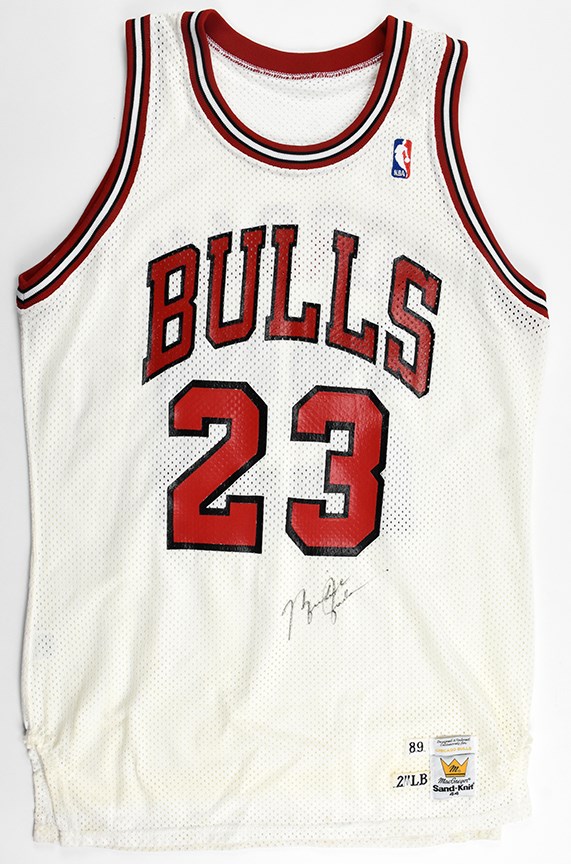 - 1989-90 Michael Jordan Chicago Bulls Signed Game Worn Jersey (Purchased from 1990 Charity Auction)